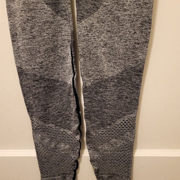 Pink Victoria secret seamless Small grey leggings highrise - Picture 8 of 12
